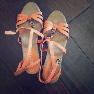 Summery cute orange Aerosoles sandals